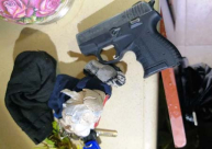 الشرطة: اعتقال مشتبه من اللد بحيازة مسدس وسموم