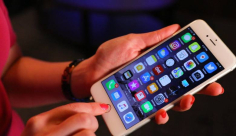 خطأ "قاتل" يرتكبه مستخدمو "آيفون" يتلف البطارية