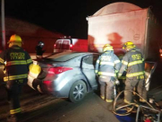 مصرع شخصين واصابة آخرين بحادث بين سيارة وشاحنة قرب رهط