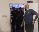  بالفيديو: مراقبو بلدية اللد يقتحمون افطاراً جماعياً في المدينة