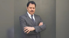 إعلامي سعودي يزور "إسرائيل" ويكشف نوايا ابن سلمان