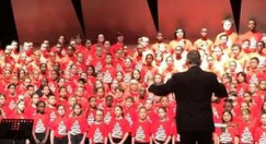 استقبال غير مسبوق : أطفال كنديون يرحبون باللاجئين السوريين بأغنية "طلع البدر علينا"