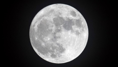 القمر العملاق في سماء فلسطين الخميس