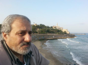  "أنا معجب بمحمد" بقلم حسن قندس