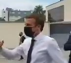 شاهد: رجل يصفع الرئيس الفرنسي إيمانويل ماكرون