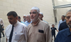 دفاع الشيخ رائد صلاح يناشد الجمهور عدم الاخلال بشروط الإفراج عن شيخ الأقصى