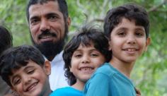 نجل العودة: هناك سعي لاغتيال والدي معنويا قبل الحكم عليه