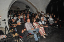  بالصور: أمسية لتوقيع رواية "الست زبيدة" للأديبة اليافية نوال حلاوة في مسرح السرايا بيافا