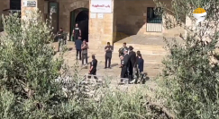 الشرطة تمنع المصلين من دخول المسجد الأقصى تزامنًا مع اقتحام بن غفير