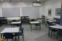 رغم تراجع كورونا - وزارة الصحة تدفع نحو عدم العودة للمدارس 