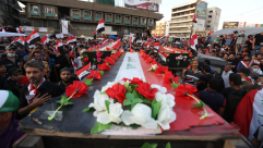 يوم دامٍ بالعراق.. 13 قتيلاً وعشرات الجرحى، ومظاهرات في 10 محافظات