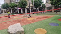 سقوط شظايا صاروخ انشطاري في عدة مواقع بمنطقة اللد و  المركز دون إصابات