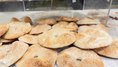 هل سيختفي الخبز من رفوف السوبرماركت في البلاد؟ تحذيرات من نقص وغلاء وشيك