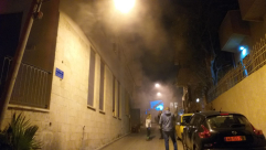 فيديو: حريق كبير داخل أحد المنازل في شارع يعقوب حنانيا بيافا