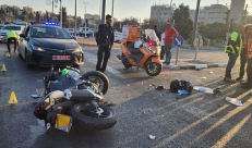 القدس: إصابة شابين في حادث تصادم بين دراجة نارية وحافلة