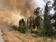 إغلاق مقطع من شارع 6 وإيقاف حركة القطارات اثر اندلاع حريق كبير