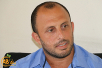 فصل نادلة في شبكة "كافي جو" بطلب من أغبارية لرفضها تقديم الخدمة لزبائن عرب