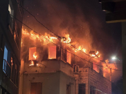 النيران تلتهم مبنى مجلس عين ماهل المحلي