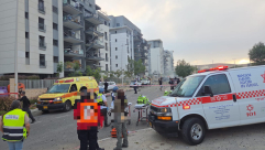 سقوط صاروخ إيراني في بئر السبع يتسبب بأضرار في المباني والسيارات