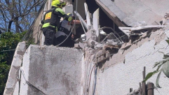 رمات غان: دمار كبير لمنزل اثر سقوط رؤوس متفجرة من صاروخ ايراني