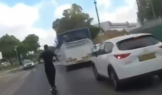 فيديو: توقيف قاصر بعد مطاردة قصيرة اثر تجاوزه الاشارة الحمراء في اللد 
