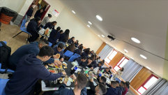 لجنة أولياء الأمور المحلية في يافا تبادر بتقديم وجبة غداء تضامنًا مع طلاب ابن خلدون بعد الاعتداء عليهم