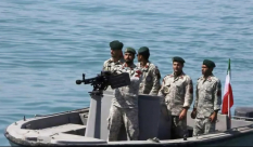 الحرس الثوري يعلن استهداف مواقع تمركز للجيش الأميركي بالمنطقة