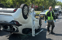 إصابة متوسطة لسيدة إثر انقلاب مركبتها في حادث ذاتي بمدينة يافا