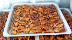 يافا: مشروع إعداد وجبات الطعام في مسجد محمد الفاتح يواصل دعم الأهالي في رمضان