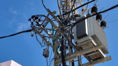 وزير الطاقة يرفض طلب شركة الكهرباء ويعلن عن زيادة طفيفة في الأسعار