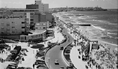 من قال إن يافا كانت خالية من السكان؟! .. صورة نادرة تعود لعام 1946 