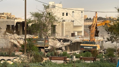 هدم منزل في الطيبة من ثلاثة طوابق