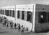 صورة نادرة توثق طلاب مدرسة اللد للبنين عام 1933