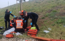 بات يام: وفاة شخص وإصابة آخر بجروح طفيفة جرّاء حادث خطير خلال التزلج الشراعي