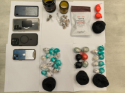 اعتقال 12 مشتبها من اللد والرملة والطيرة بحيازة أسلحة وذخيرة ومخدرات