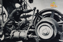 صورة نادرة لفتى في ميناء يافا عام 1939