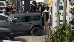 قتيل ومصاب بجريمة إطلاق نار بمعرض للسيارات في يركا