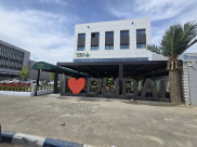 بيان صادر عن إدارة مطعم دبي تؤكد فيه بشكل قاطع أن الحادثة لا تمت بالمطعم باي صله.