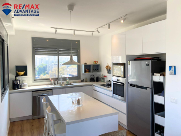  فرصة ذهبية لامتلاك أجمل شقة في يافا